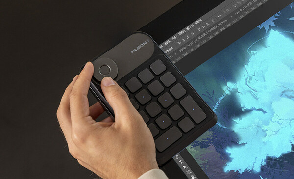 HUION 2.5K QHD 23.8インチ大画面+ キーダイヤルキーボード PC